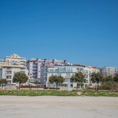 Antonio Apartments On The Beach Split Exteriör bild